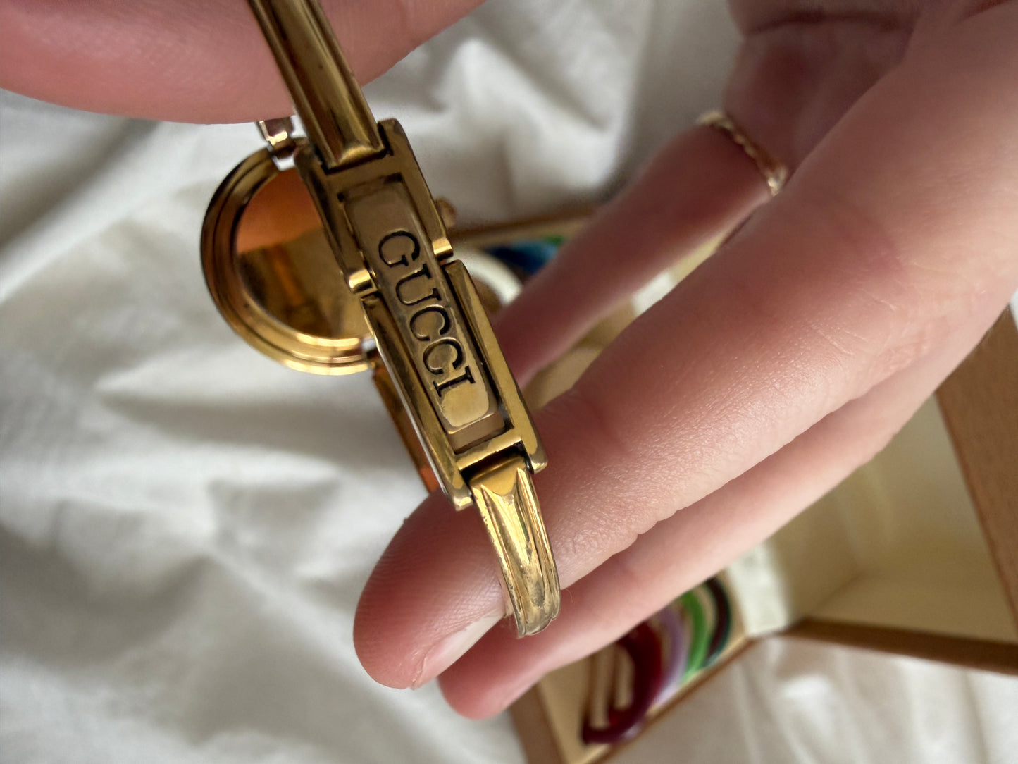 GUCCI COLOUR CHANGING BEZEL WATCH