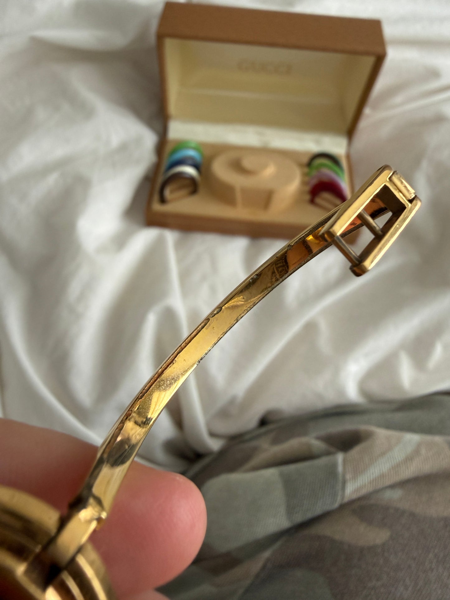 GUCCI COLOUR CHANGING BEZEL WATCH