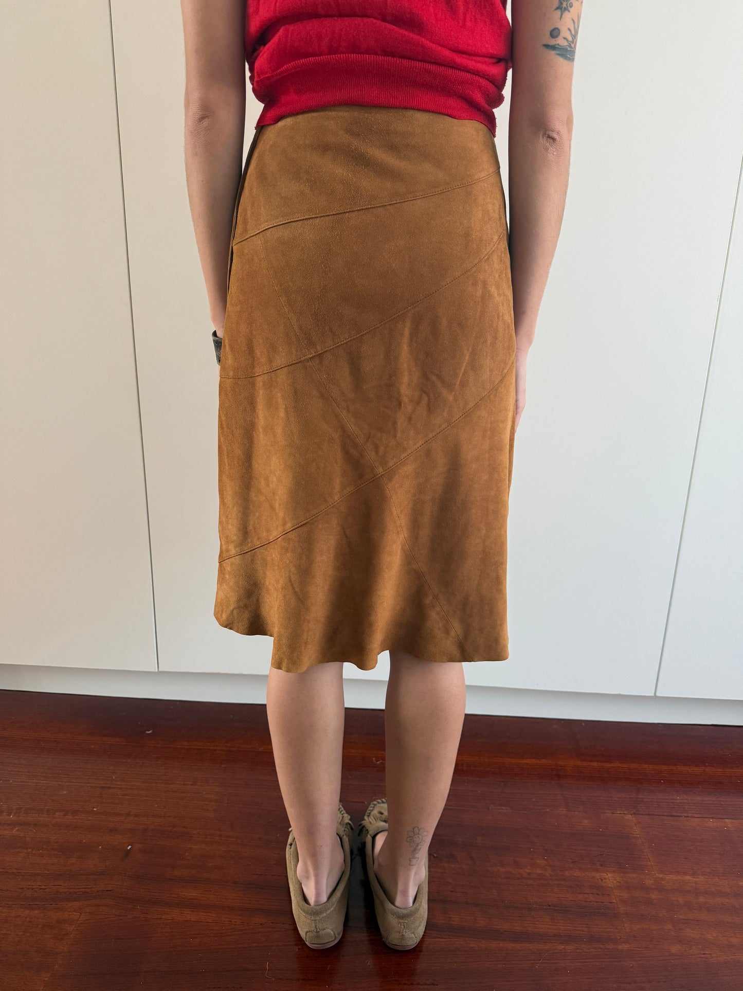 SOFT SHEEPSKIN SUEDE ASYMMETRIC SKIRT