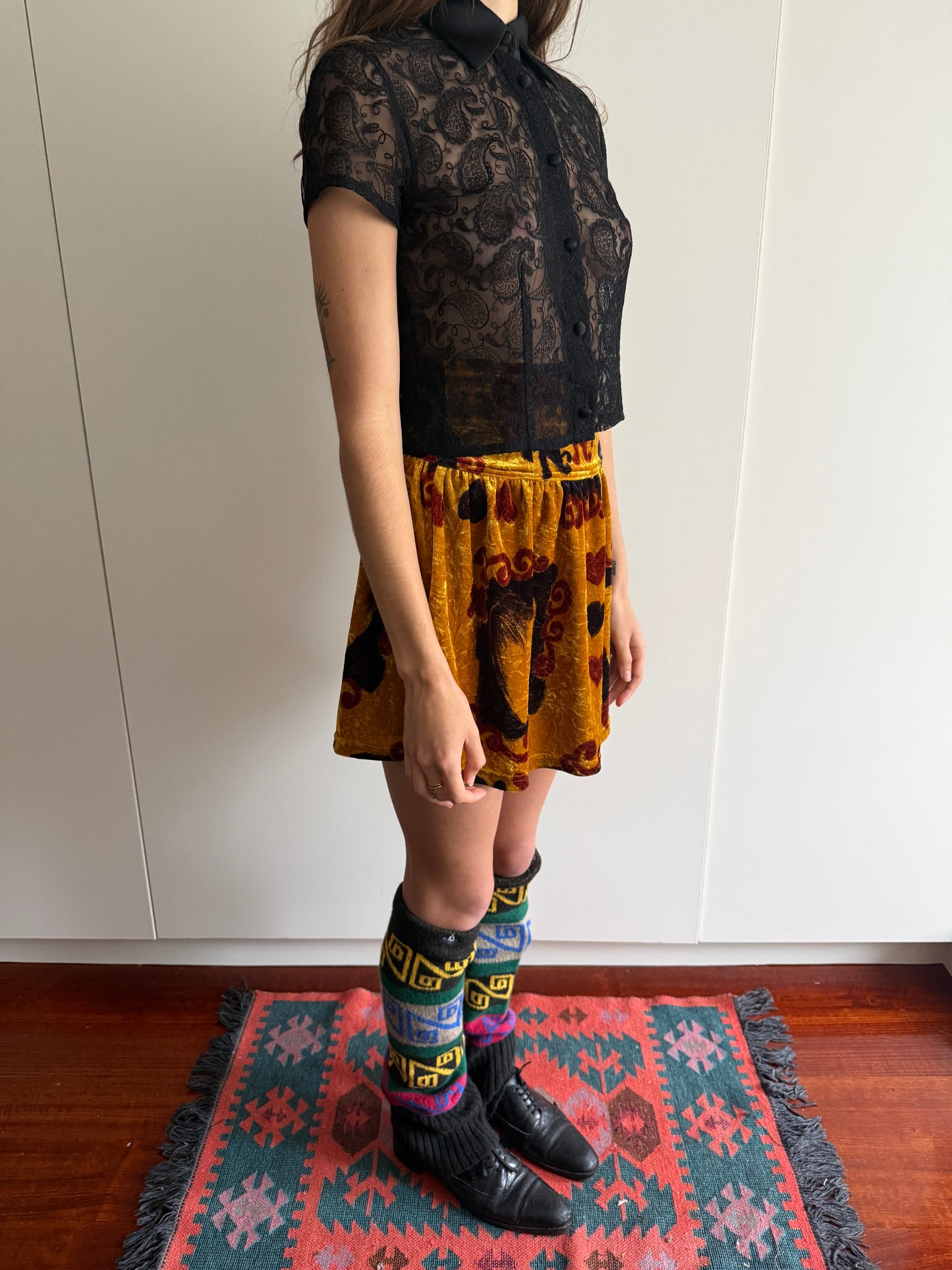 90s NORMA KAMALI LACE BUTTON UP TOP