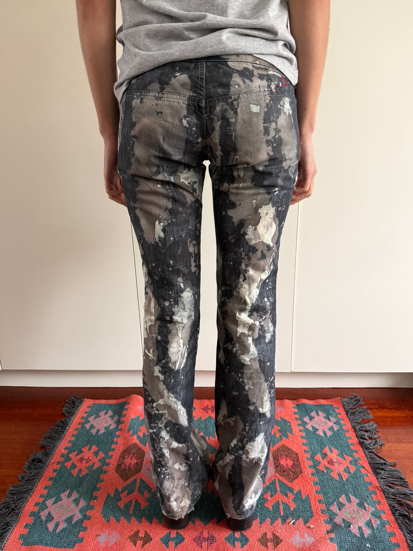 00s DIESEL SPLATTER EFFECT JEANS