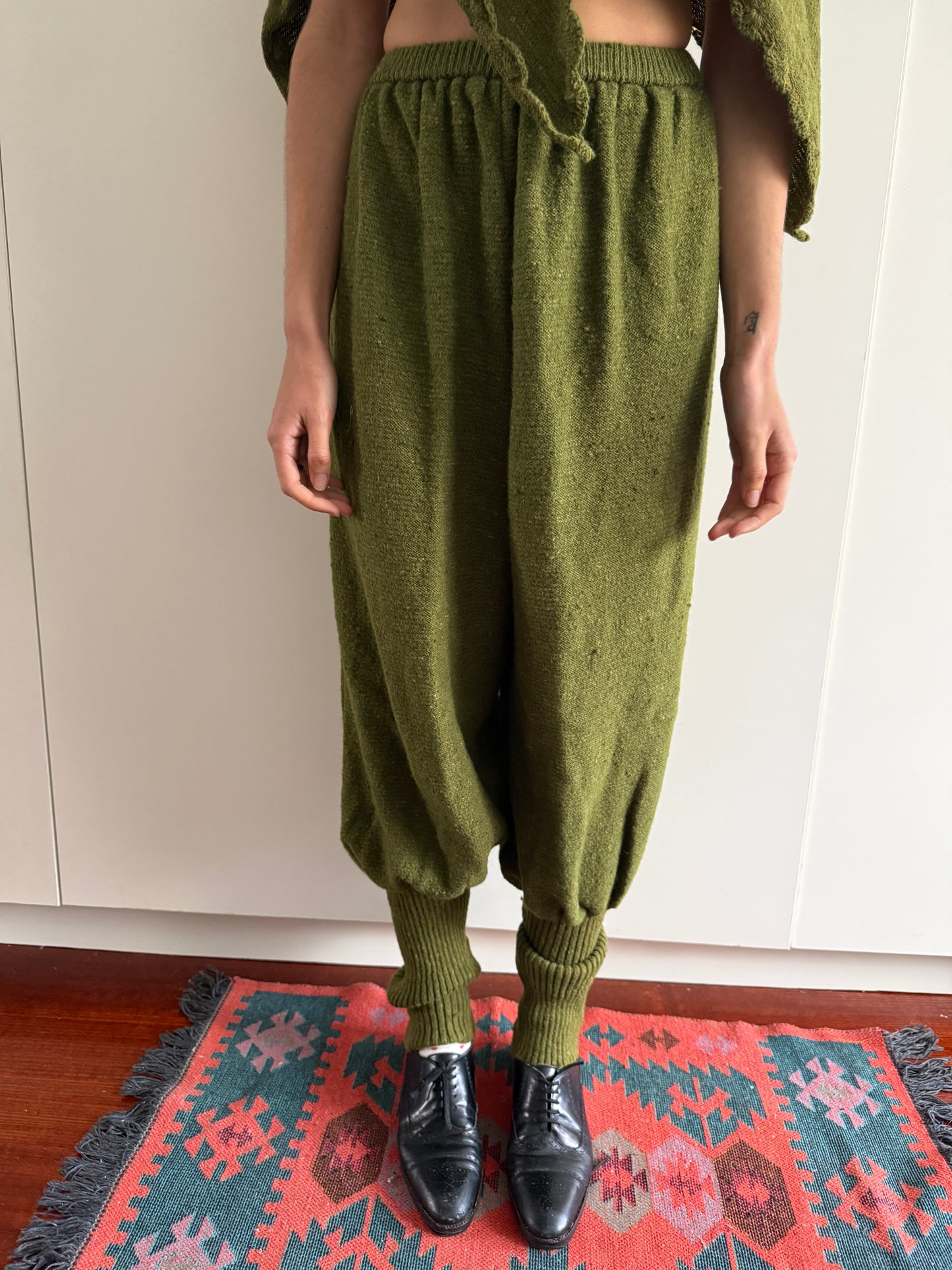 70s FRANCE ANDREVIE WOOL BLOOMER AND SHAWL SET