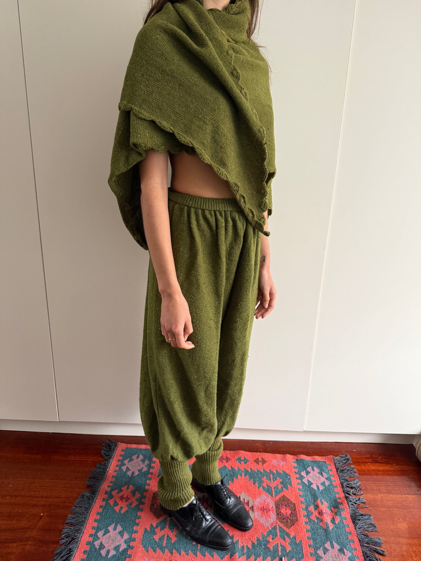 70s FRANCE ANDREVIE WOOL BLOOMER AND SHAWL SET
