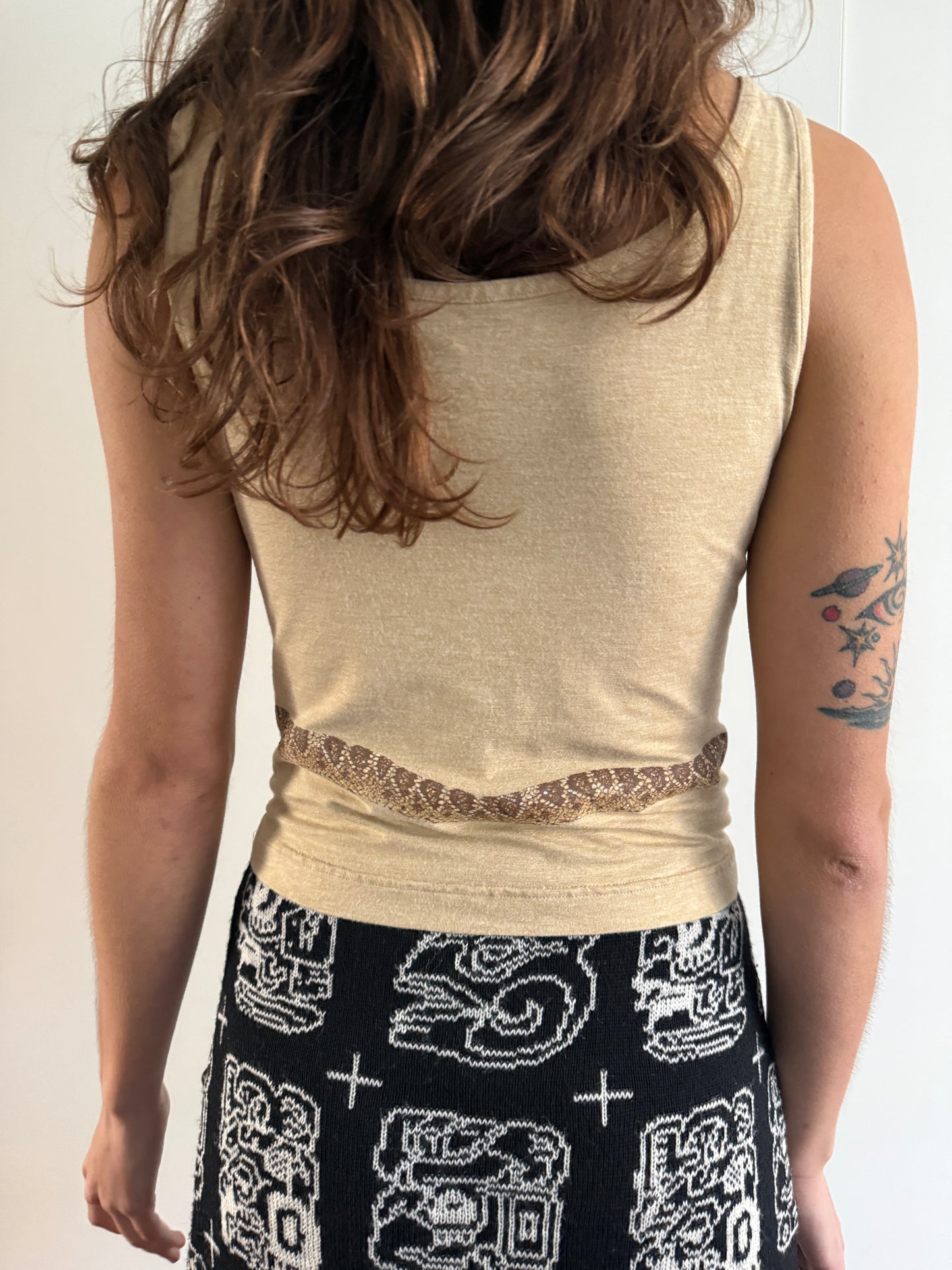 VINTAGE SNAKE PATTERN TANK TOP