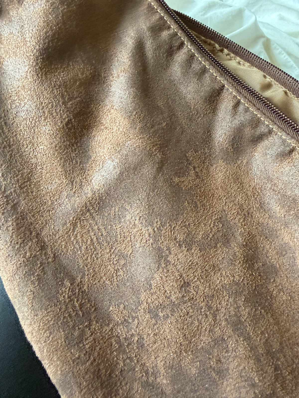 VINTAGE WOOD HANDLED BAG