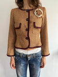COLLARLESS TWEED JACKET w/ ROSETTE PIN